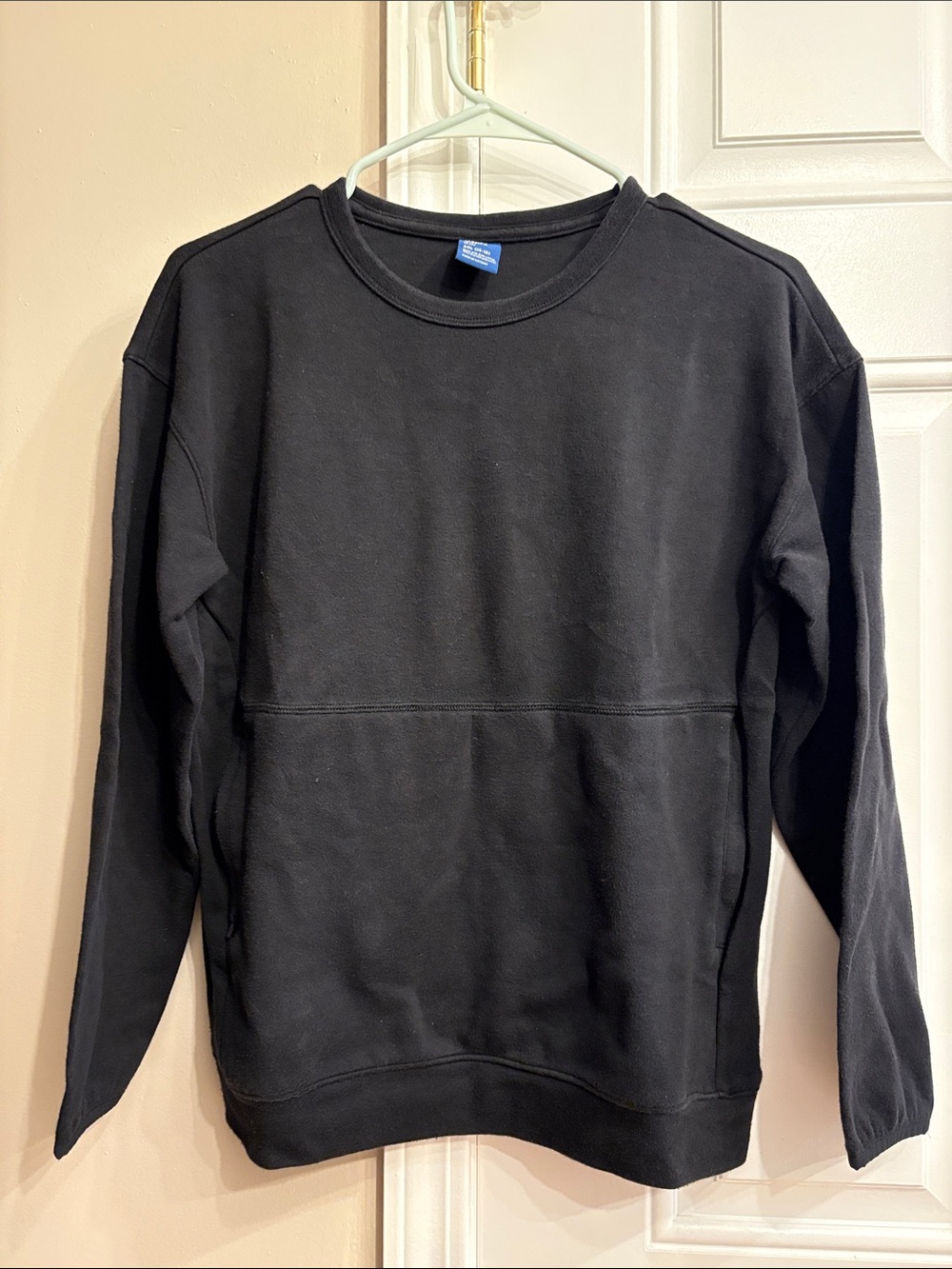 GAP Men's Black Crewneck Pullover Sweatshirt